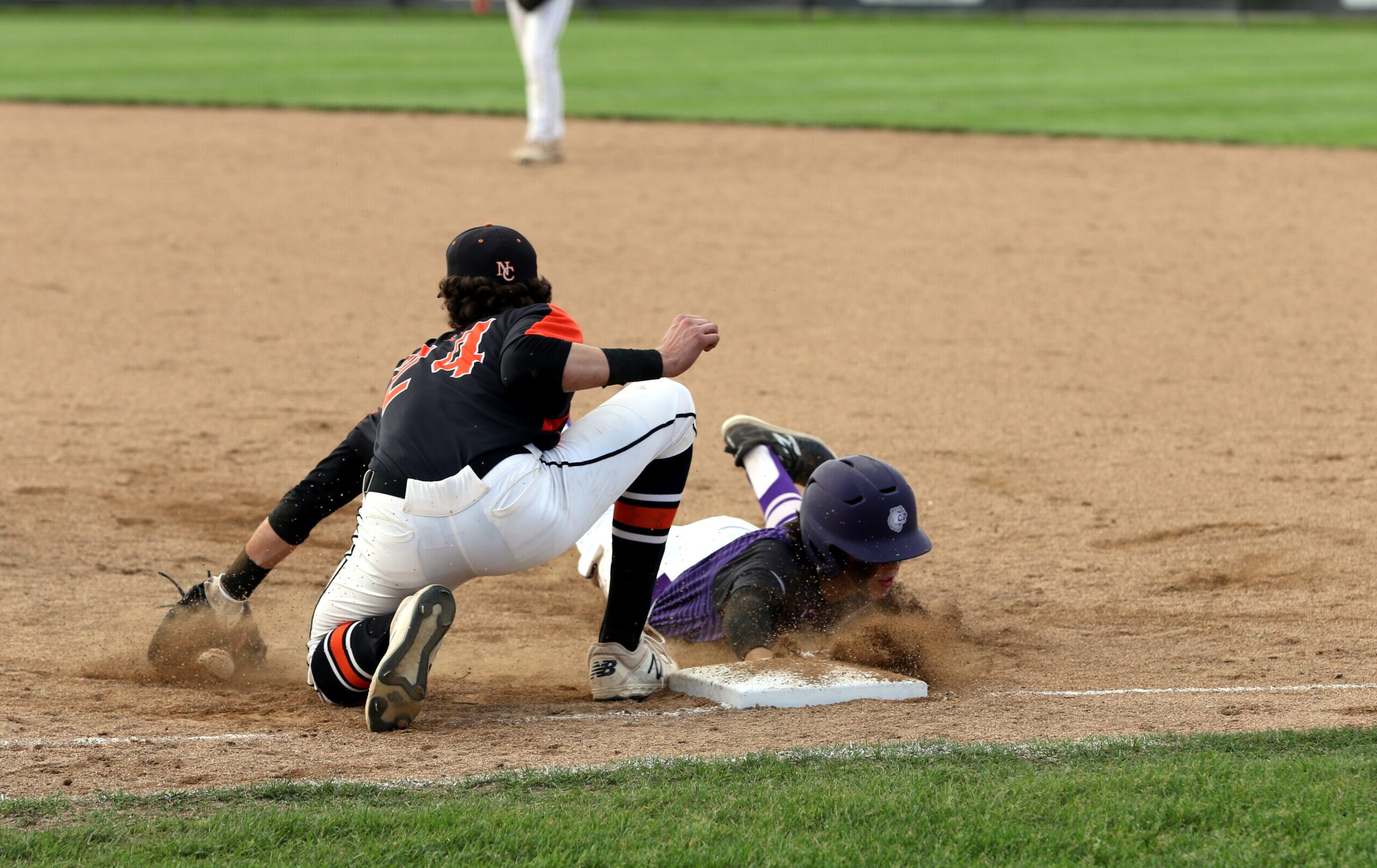 4 Reasons Your Youth Baseball Team Needs Insurance